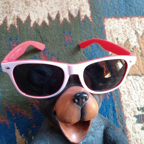 Sticky Icky's Sunglasses - Picture 3 of 3